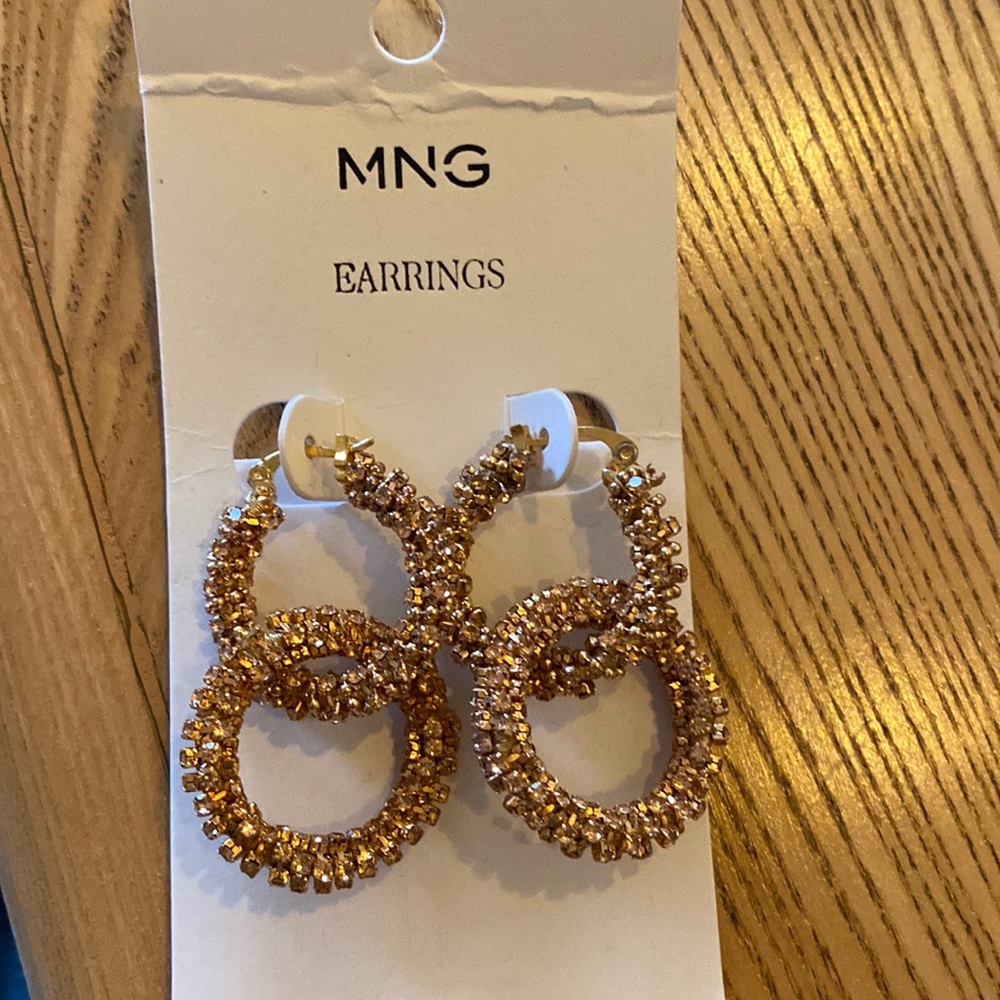 🔥MASSIVE CLEARANCE!💸 5 ITEMS/$40💗 Brand new with tags earrings
